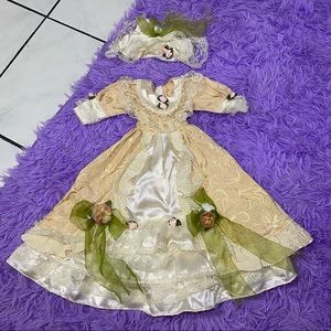 Porcelain Doll Peach Dress with Hat 👒👗